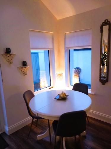 Cosy & Peaceful Naas Cottage in Ναάς
