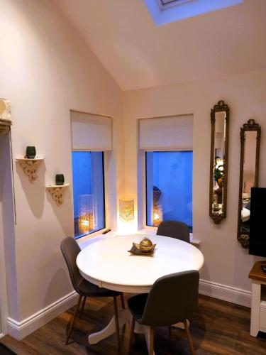 Cosy & Peaceful Naas Cottage in Ναάς