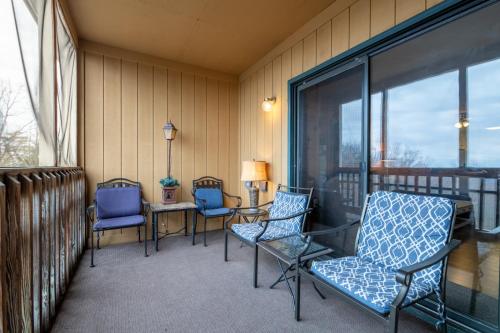 Mountain Top Retreat - 1 Mile from Ober Mountain! - image 5