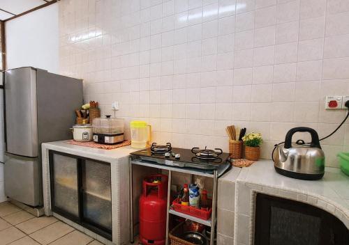 Advent Villa, just 100 meters to Penang Adventist Hospital near Moutain Foot Curry Mee