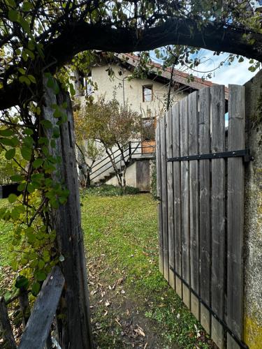 Belladone Guest House theys Les 7 Laux in Theys