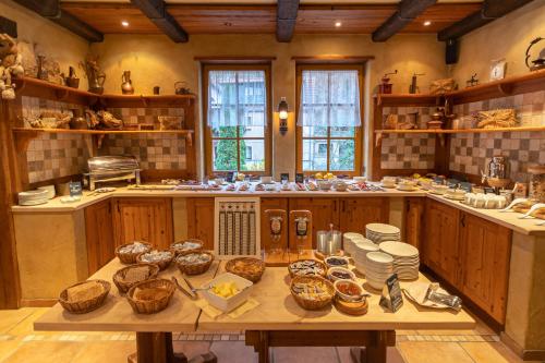 Food and beverages, Hotel Amselgrundschloßchen in Rathen