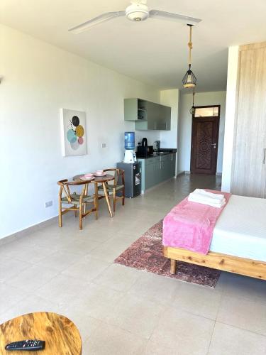 Seaview Studios - Favor Seaview Shanzu Apartments in شاطىء بامبوري