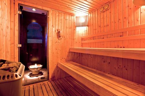 Arte Vida Suites & Spa - image 9