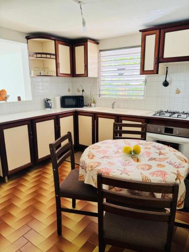 Charming Creole appart for 2 in Petit-Bourg in Petit-Bourg