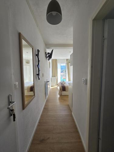 Duje Apartments Milna 5