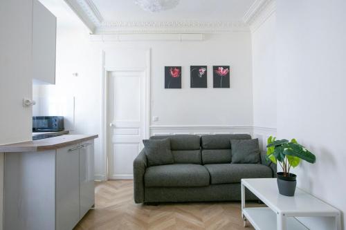 Cozy and elegant Parisian studio