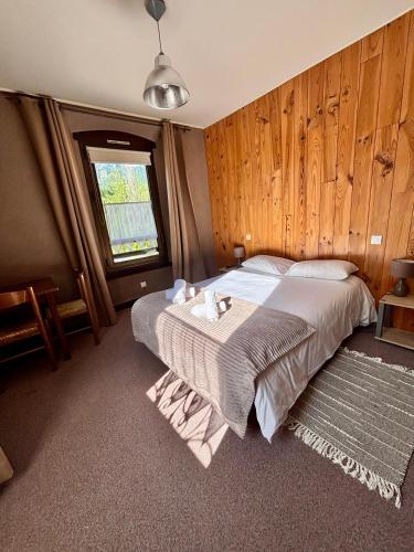 Hotel de la gare des Ecrins in L'Argentiere-la-Bessee