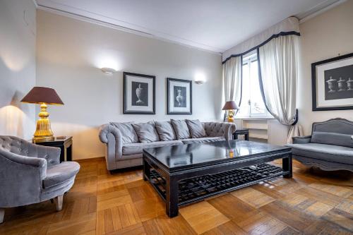 YID D'Azeglio luxury apartment with parking