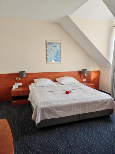 King Room with Spa Bath