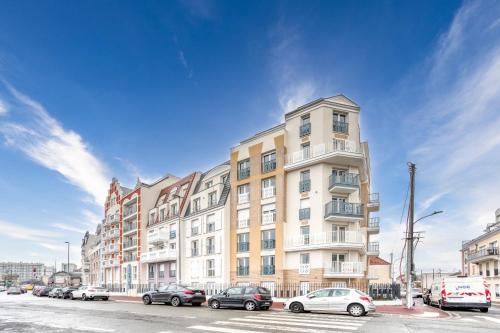 Exterior view, Duplex Paris, Villepinte Expo, CDG, Disneyland in Le Blanc-Mesnil