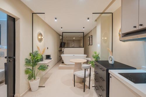 Studio cosy and moderne au coeur de la ville - image 6
