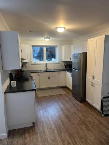 Newly renovated 3 bdrm unit