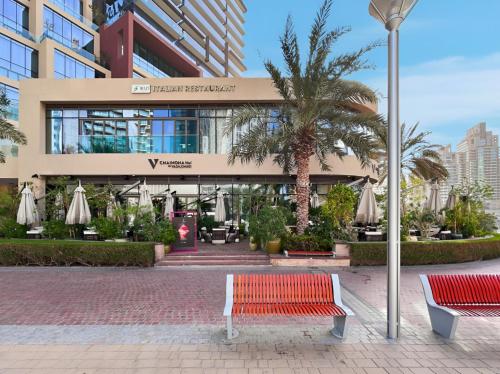 Deluxe Marina Gate Suite with Sea and Ain Dubai View - image 12