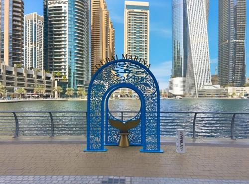 Deluxe Marina Gate Suite with Sea and Ain Dubai View - image 7