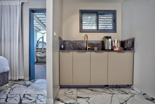 Instalaciones, Yourest HaAri - יורסט הארי in Safed