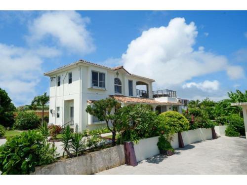 Hills Villa Miyakojima - Vacation STAY 71005v – khách sạn tại Bãi biển Shigira