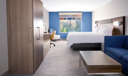 Holiday Inn Express Knoxville Downtown By IHG - image 12