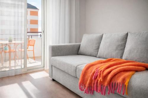 Beachfront apartment with sea views in Cunit