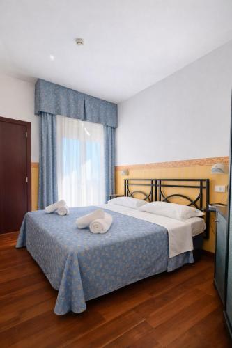 Hotel Regina Fronte Mare Room Type - Economy Double Room with sea view