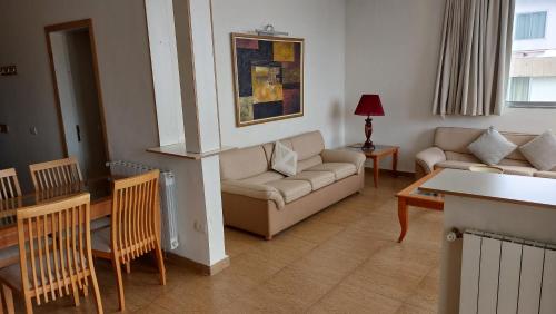 Panoramic 3-Bedroom Chalet for Ski and Summer in Kfardebian