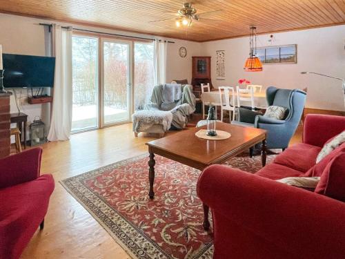 Iekārtas, 6 person holiday home in LÖTTORP (6 person holiday home in LOTTORP) in Mellböda