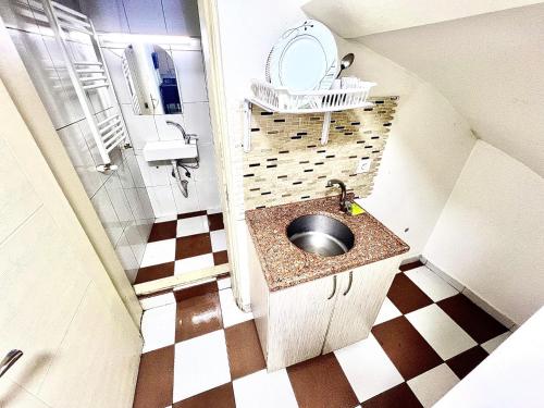 Taksim White Mansion Hotel - image 2