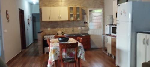 Excelente rancho para descansar e pescar em carlopolis in Carlópolis
