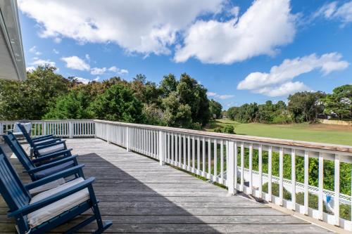 Show Boat - Kitty Hawk MP 2.5, Pool, Hot Tub, Rec Room, Pool Table, Golf Course Views in Kitty Hawk (NC)