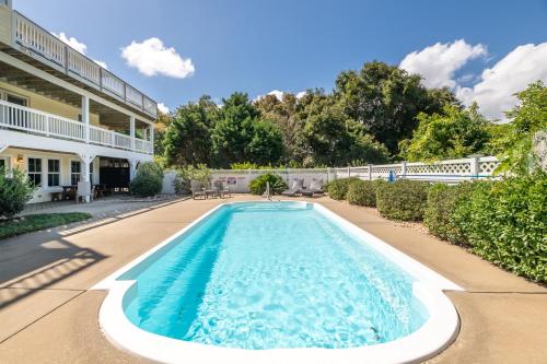 Show Boat - Kitty Hawk MP 2.5, Pool, Hot Tub, Rec Room, Pool Table, Golf Course Views in Kitty Hawk (NC)
