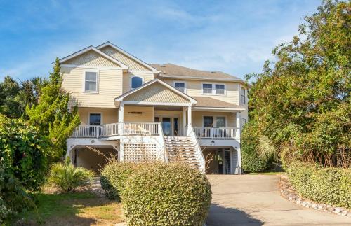 Show Boat - Kitty Hawk MP 2.5, Pool, Hot Tub, Rec Room, Pool Table, Golf Course Views in Kitty Hawk (NC)