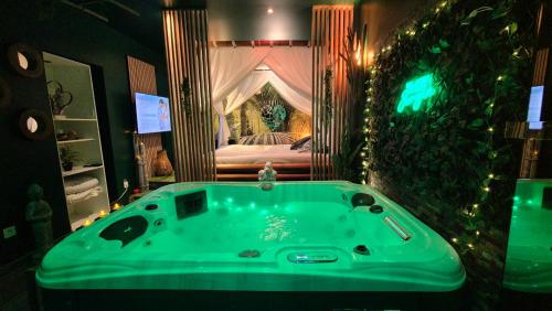 Lov'appart jacuzzi et fauteuil massant – khách sạn tại Boulogne Sur Mer