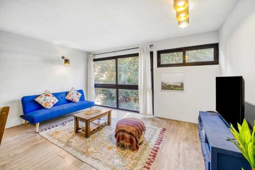 Thayer Home Apartment near Costanera y MUT