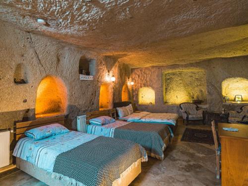 Atilla's Cave Hotel Room Type - Family Room with Private Bathroom