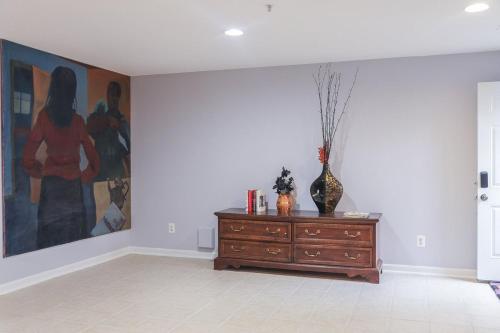 Stylish Studio Escape - Calm & Convenient Lanham in 蘭漢