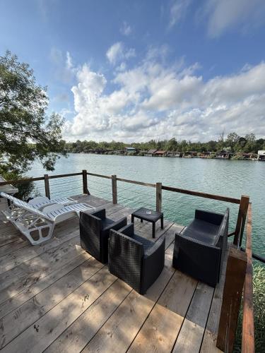 Ada Bojana River House 1