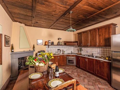 Holiday Home Villa Pruneto mit Pool in den Hügeln der Toskana by Interhome (Holiday Home Villa Pruneto mit Pool in den Hugeln der Toskana by Interhome) in Поппі
