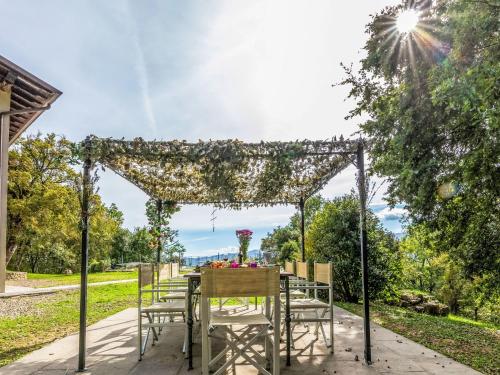Holiday Home Villa Pruneto mit Pool in den Hügeln der Toskana by Interhome (Holiday Home Villa Pruneto mit Pool in den Hugeln der Toskana by Interhome) in Поппі
