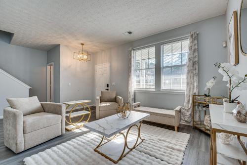 Atlanta Luxe Elegant Group Retreat and Social Hub in South Fulton