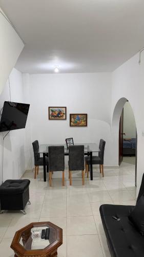 Acogedora casa cerca al estadio barrio Laureles la América