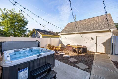 Stylish Getaway with Hot Tub-Near Downtown Indy-Family Friendly near Indiana Farmers Coliseum