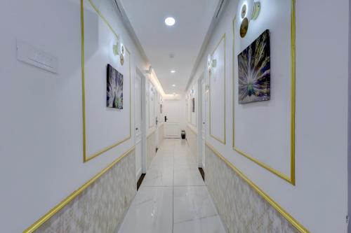 Lobby, Townhouse Passport Office Saligramam Formerly K.K Nagar Residency in Vadapalani
