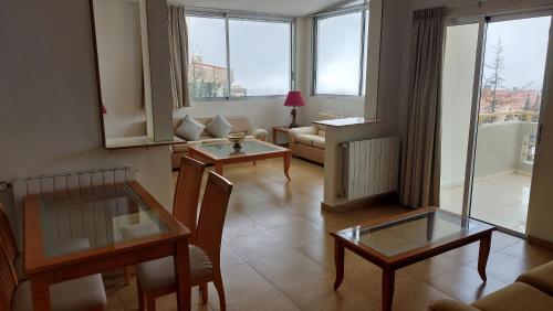 Panoramic 3-Bedroom Chalet with Terrace-Garden in Kfardebian