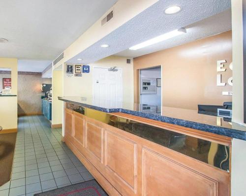 Econo Lodge Inn & Suites in Murfreesboro, USA