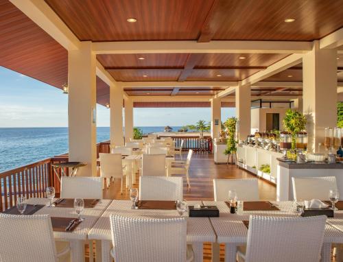 Restoran, El Mar Resort in Gloria