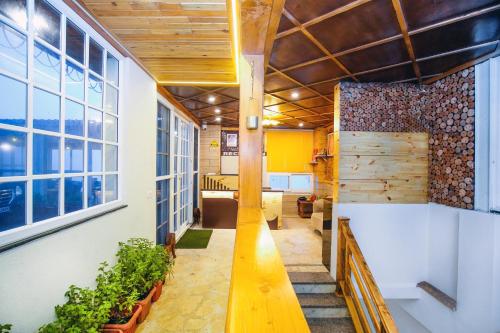 Előcsarnok, The Landour Wood House in Landour