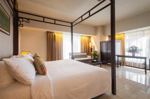 โรงแรมอินทรา รีเจนท์ (Indra Regent Hotel) near โรงเรียนศรีอยุธยา
