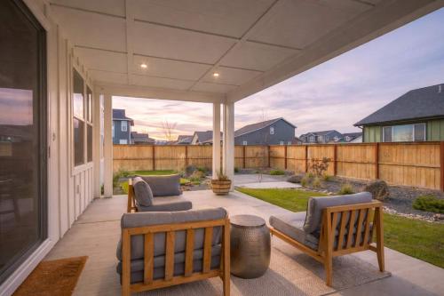 Yellowstone Country Outdoor Adventures Sleeps 6 in Belgrade, USA
