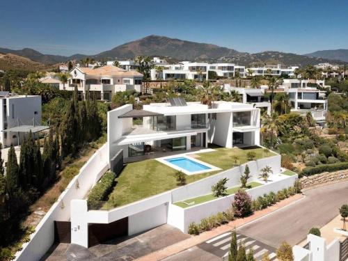 Lujosa Villa en Atalaya - ES-175-50