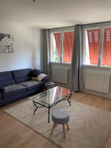 Maison T4 dans ancien corps de ferme avec lac